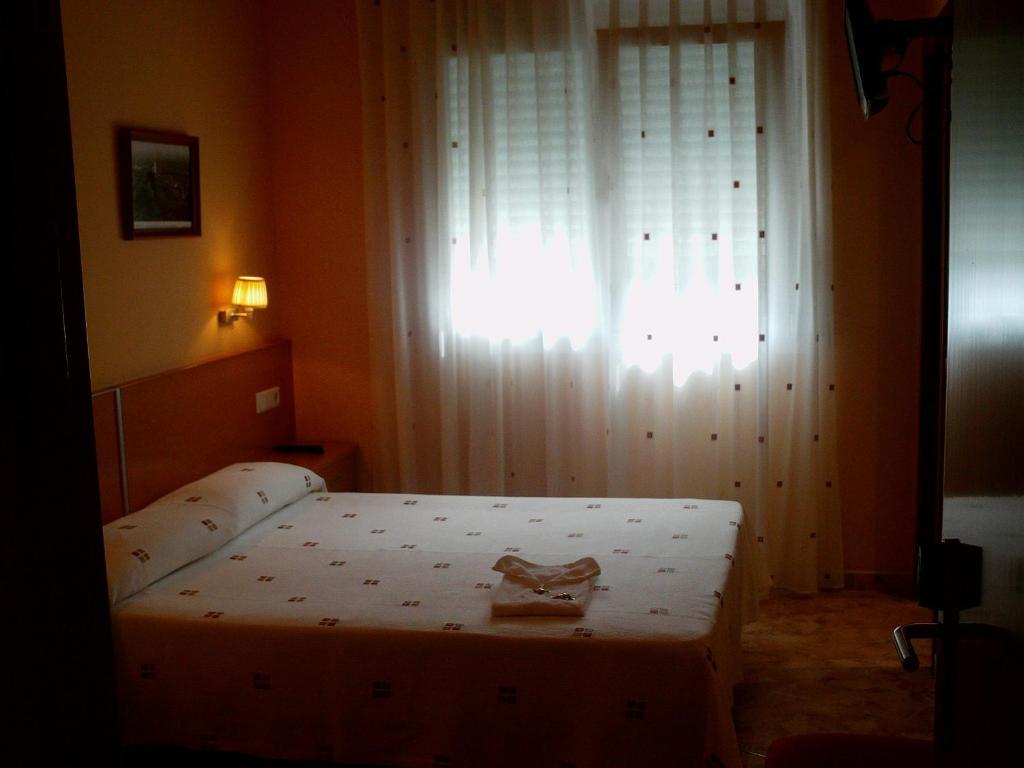 Hotel Mont-Roig Cameră foto